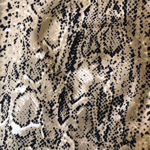 Vince Camino Snakeprint Pant - Sz 0P - Picture 3 of 5